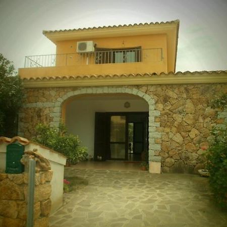Ferienwohnung Residenza Li Fureddi San Teodoro  Exterior foto