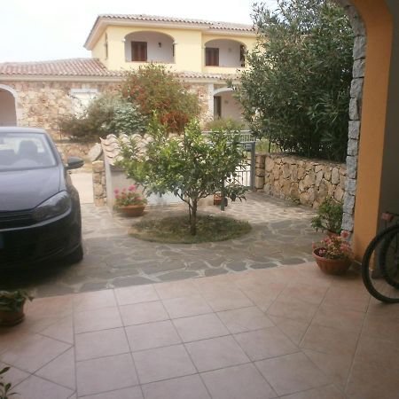 Ferienwohnung Residenza Li Fureddi San Teodoro  Exterior foto