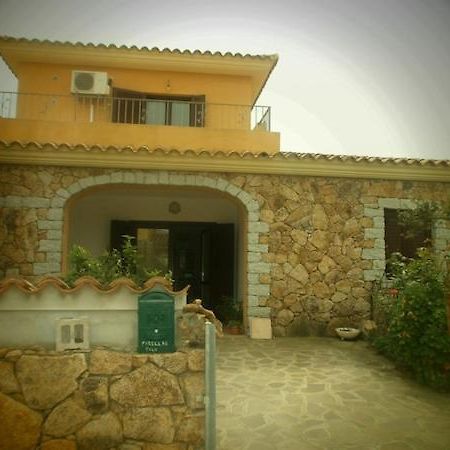 Ferienwohnung Residenza Li Fureddi San Teodoro  Exterior foto