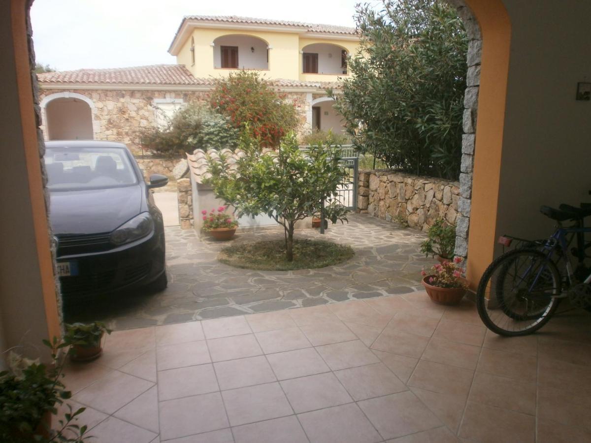 Ferienwohnung Residenza Li Fureddi San Teodoro  Exterior foto